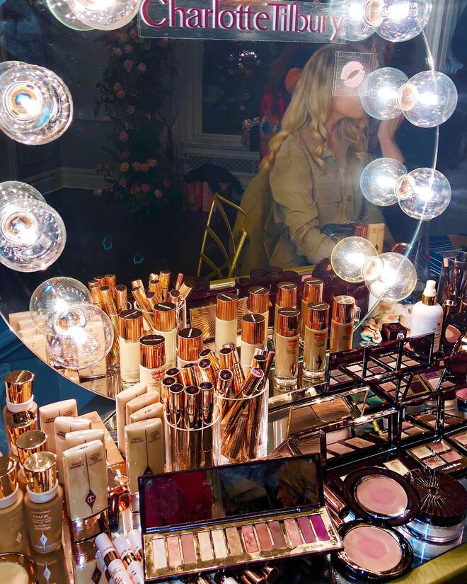 Os produtos de beleza no backstage do Victoria's Secret Fashion Show 2018