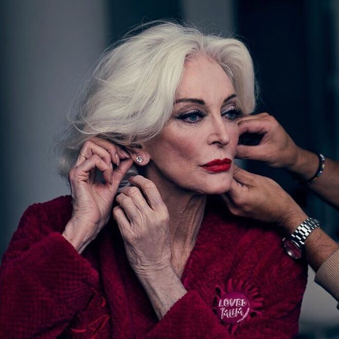 Carmen Dell'Orefice, modelo, 88 anos | @carmendellorefice_official 