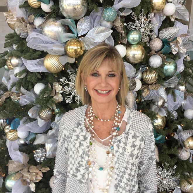 Olivia Newton-John, atriz e cantora, 71 anos | @therealonj