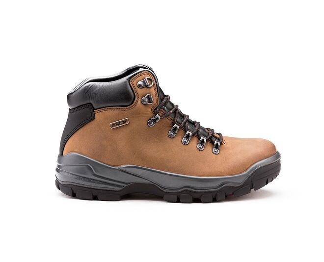 Bota Trekking, €89,90, Camport – Artigos selecionados com 15% de desconto 