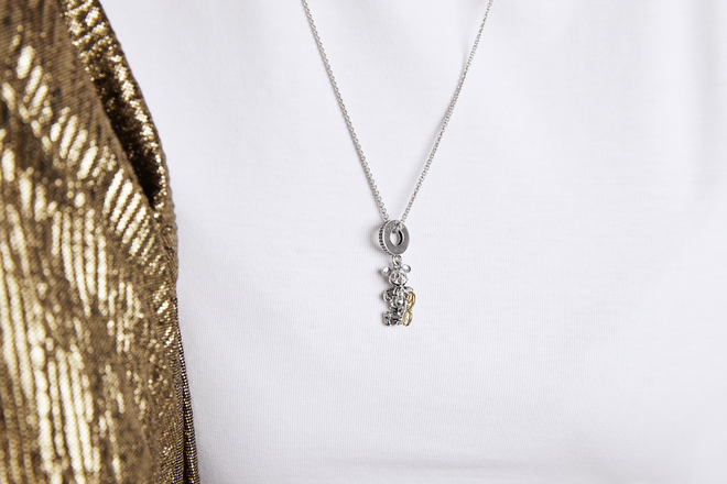 A conta pode ser utilizada como pendente num colar