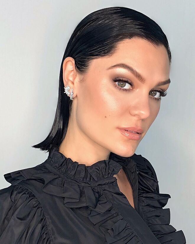 Jessie J, 30 anos | A cantora revelou durante um concerto que não podia ter filhos. Jessie já sabia da sua condição há quatro anos, no entanto afirmou que isso não representa um impedimento para a possibilidade de vir a ter filhos. 