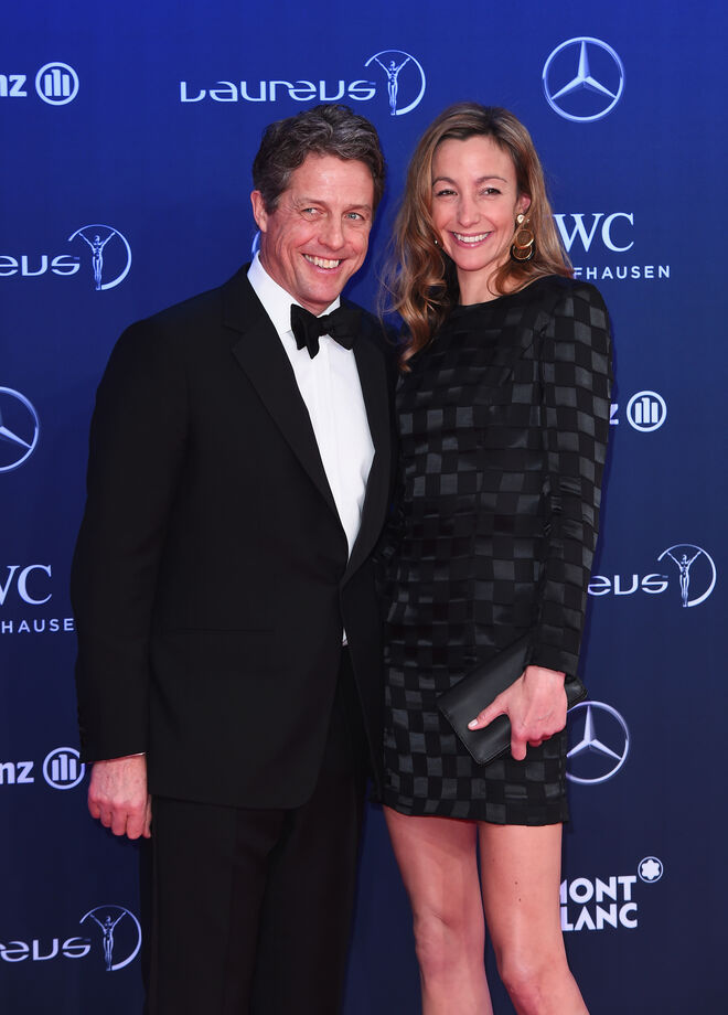 Hugh Grant e Anna Elisabet Eberstein