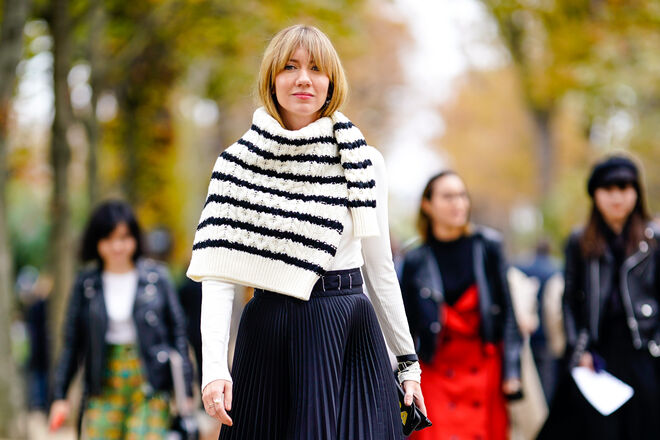 Tudo o que se mexa sobre os ombros 
