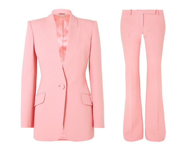 Blazer, €1995, calças, €890, Alexander McQueen, em www.net-a-porter.com
