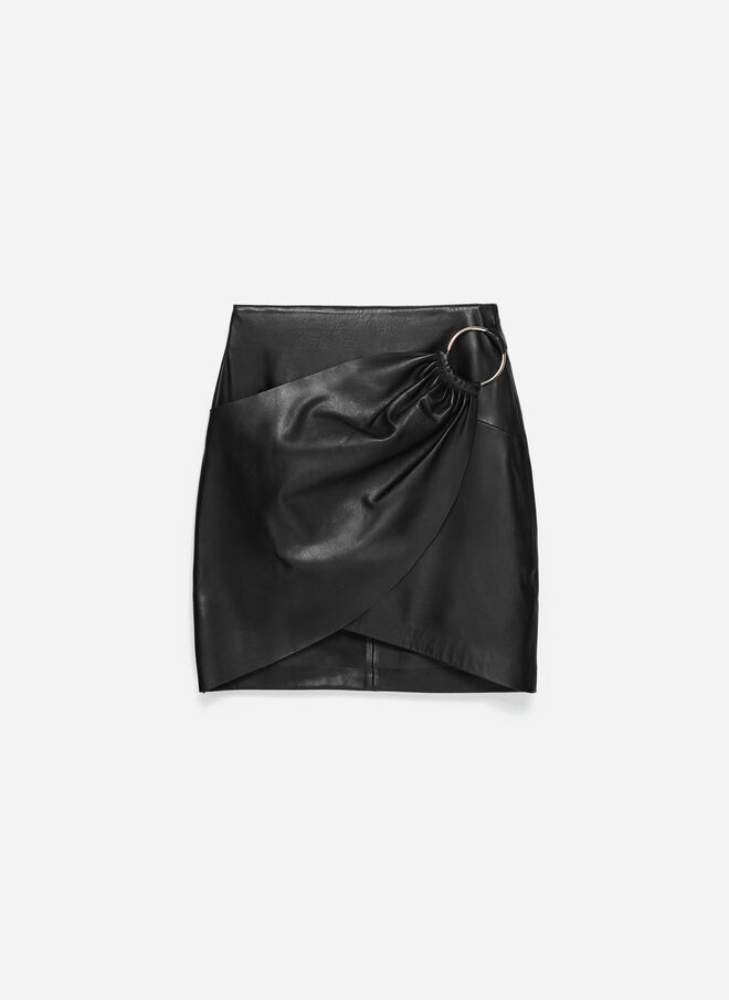 Saia, €150, Uterqüe  