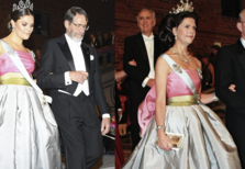 Moda reciclada: as celebridades que repetem os looks das mães