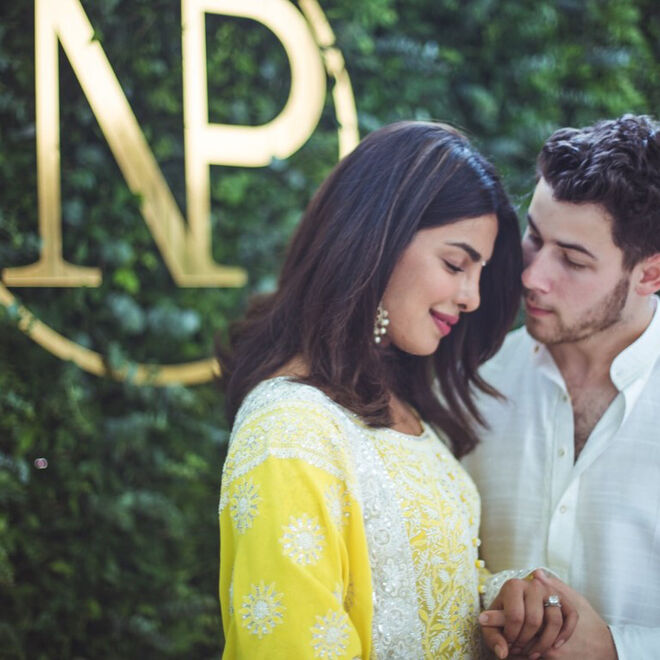 Priyanka Chopra e Nick Jonas na celebração do noivado