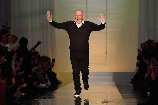 Jean Paul Gaultier é um dos amantes confessos da capital portuguesa, onde veio buscar algumas das suas musas, como Julia Schonberg, ícone português da década de noventa, no que ao estilo diz respeito. 