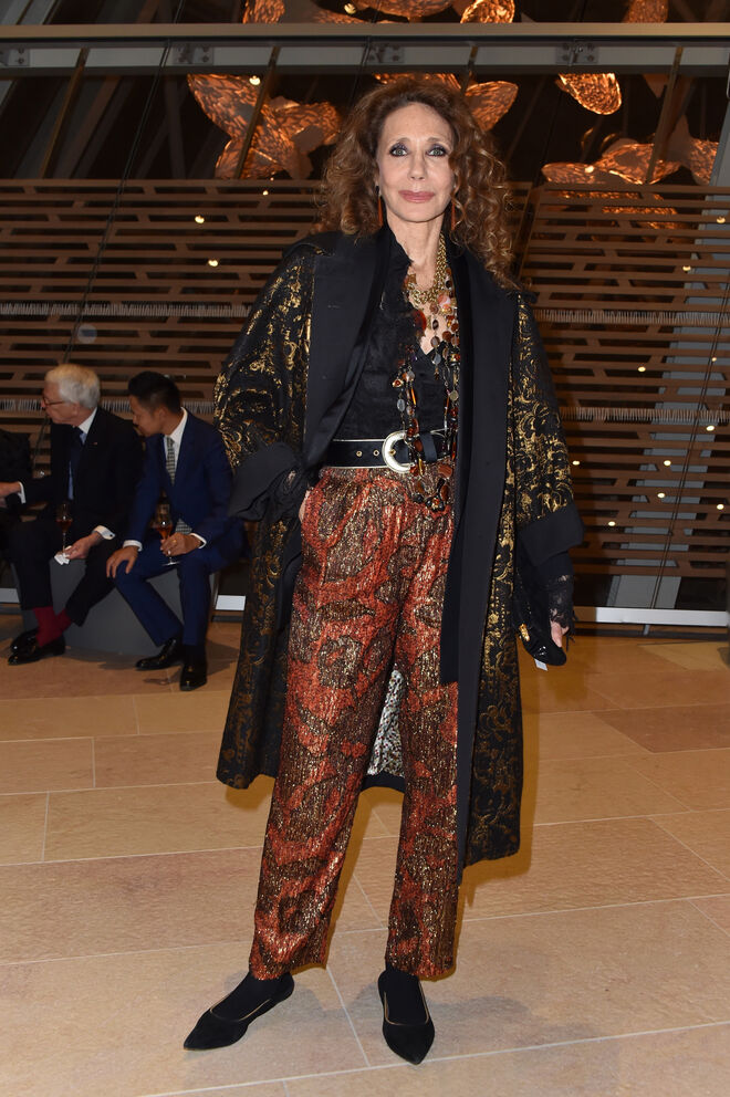 A modelo e actriz Marisa Berenson gosta de visitar Portugal, tal como fez Hubert de Givenchy que visitava, no Estoril, a grande amiga Duquesa Claudine de Cadaval. 