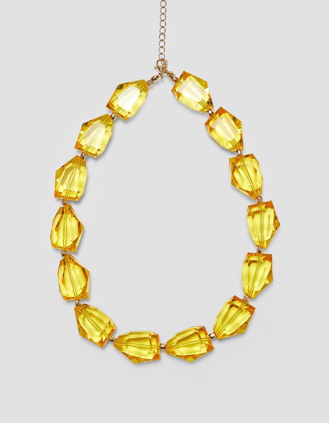 Colar, €7,99, Stradivarius  