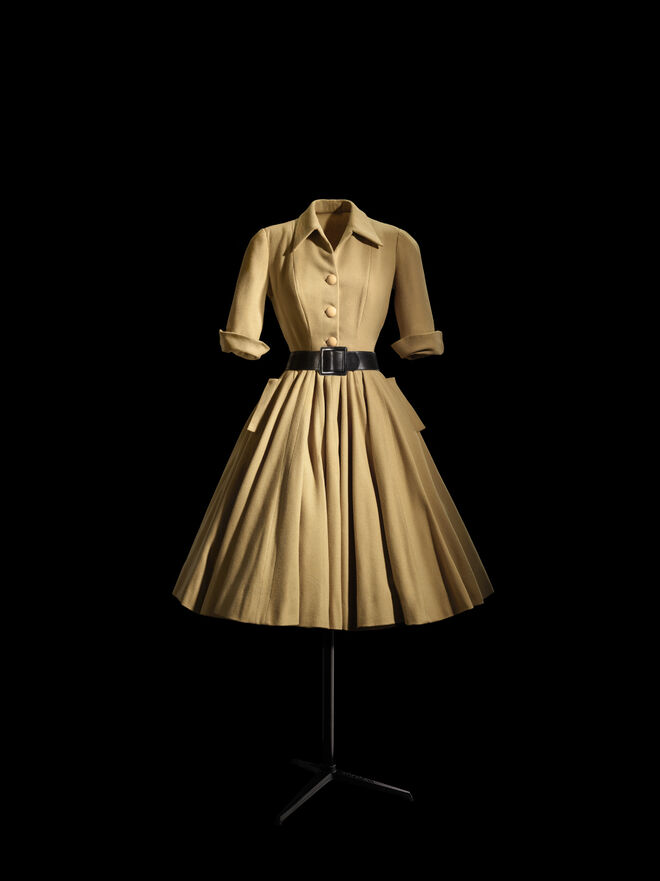Vestido Bonbon, de Christian Dior, Haute Couture outono/inverno 1947. The Treasures of the Collection – 30 years of acquisitions, no Musée Christian Dior, em Granville.