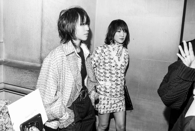 Leah Dou com Zhou Xun