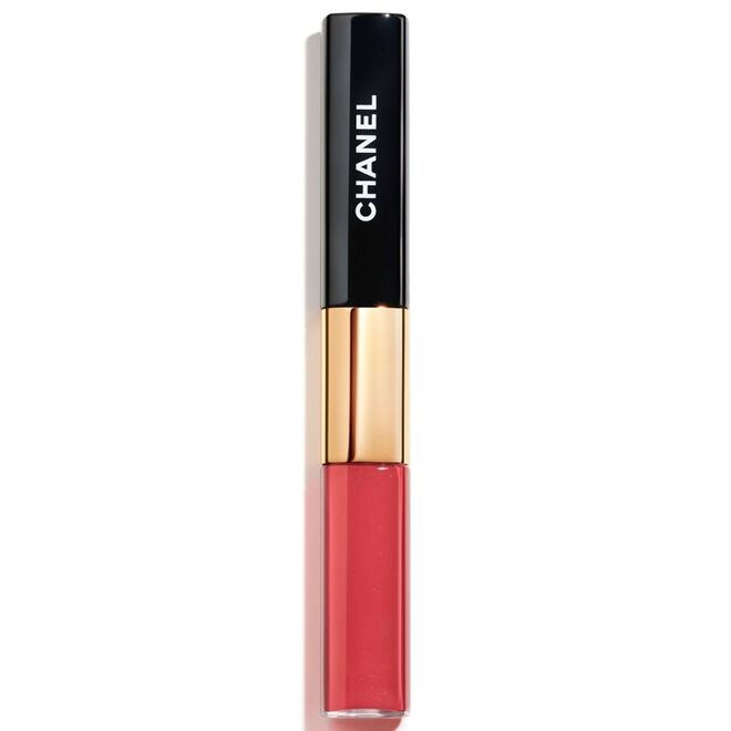 Batom Le Rouge Duo Ultra Tenue no tom 122 Soft Coral, €35, Chanel