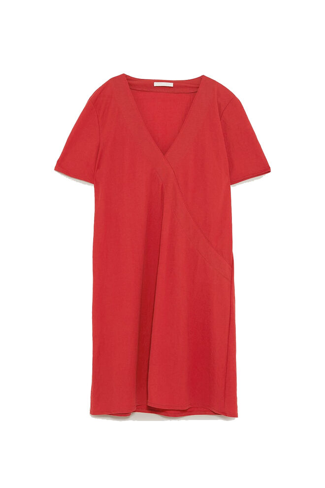 Vestido, €19,95, Zara