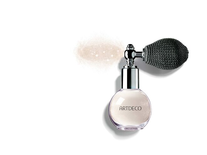 Spray iluminador Crystal Beauty Dust Nº3 snowflake, €19,95, Artdeco, na Perfumes & Companhia