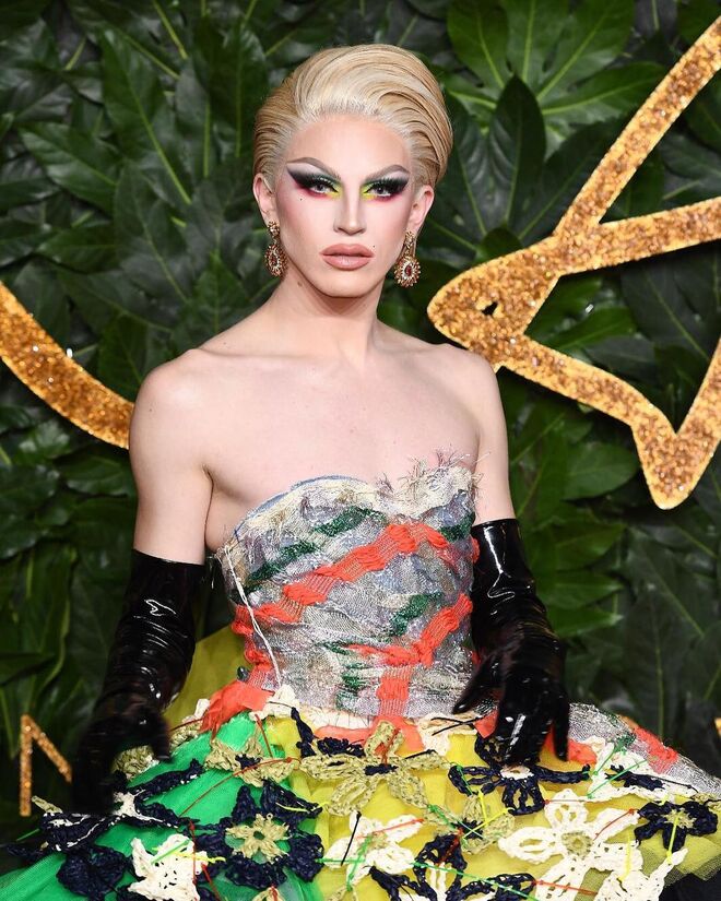 Aquaria em Matty Bovan