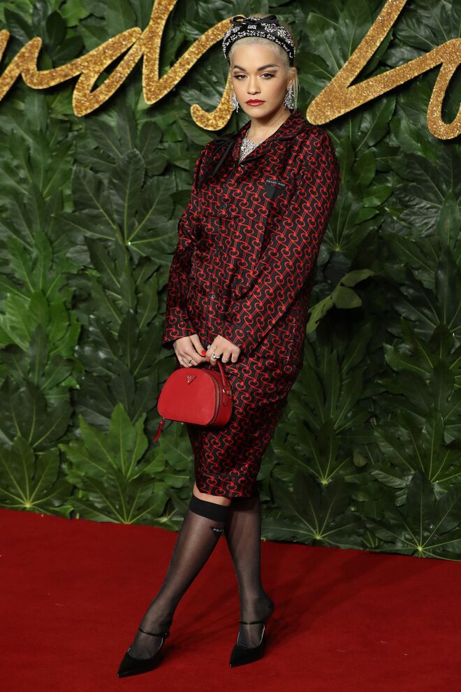 Rita Ora em Prada