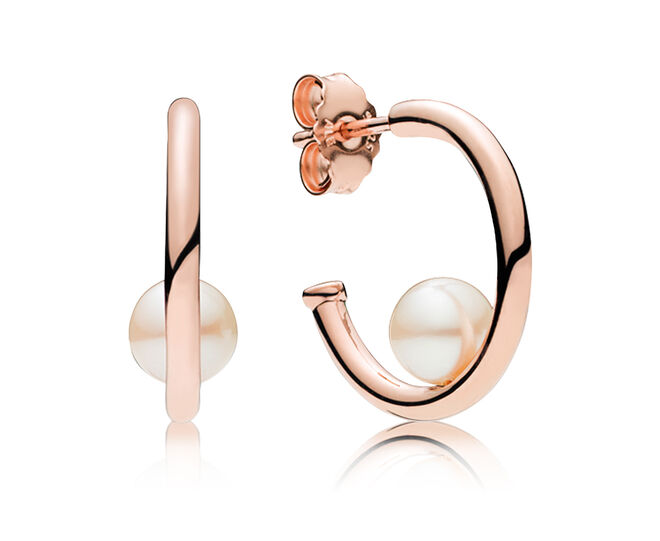Brincos Contemporary Pearl Rosé, €99, Pandora