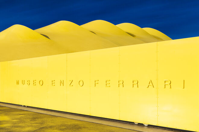O Museu Enzo Ferrari, em Modena.