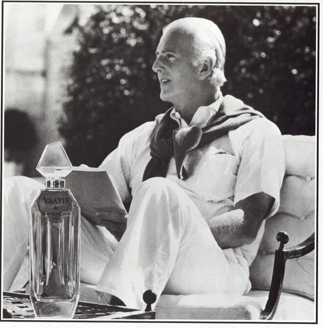 O criador Hubert de Givenchy.