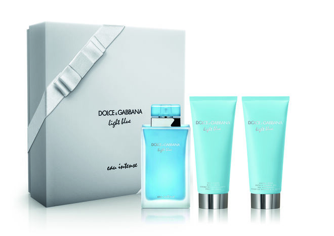 Coffret Light Blue com Eau Intense 100 ml + gel de duche 100 ml + creme hidratante 100 ml, €108, Dolce & Gabbana