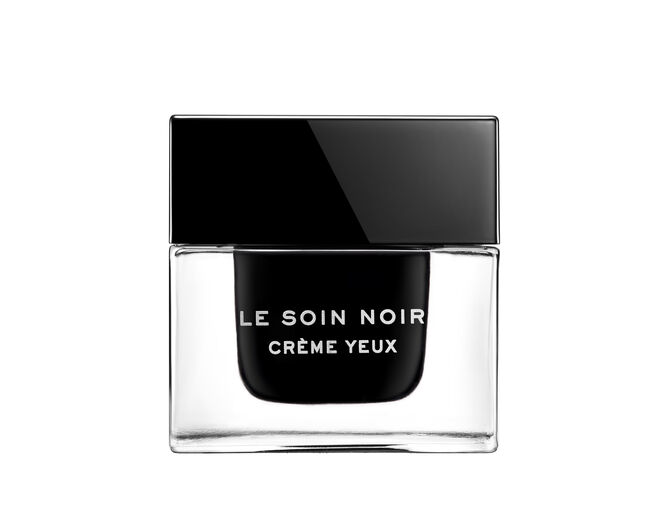 Creme de olhos Le Soin Noir, €185, Givenchy