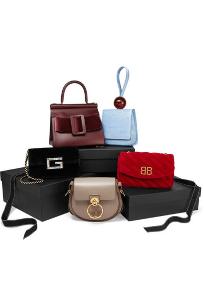 The Bag of the Month Subscription, €17000, em www.net-a-porter.com