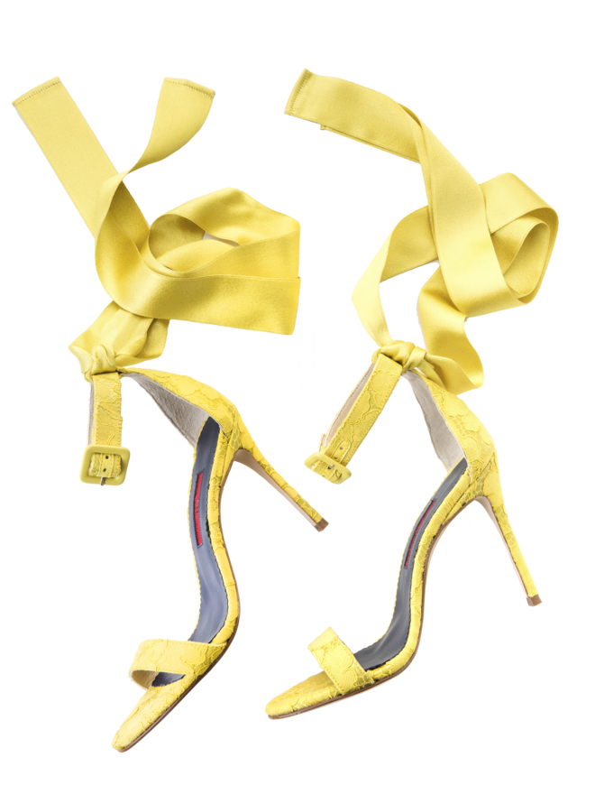 Saltos, agora €175, Carolina Herrera, no Freeport Lisboa Fashion Outlet e Vila do Conde Porto Fashion Outlet