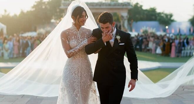 2.	“Casamento de Priyanka Chopra” | Priyanka Chopra e Nick Jonas