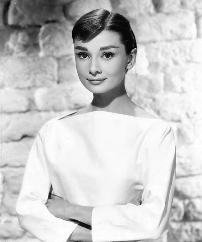 A verdadeira atriz Audrey Hepburns, em 1956