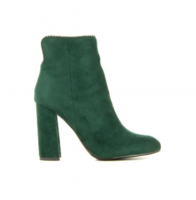 Botins, €37,50, Seaside 