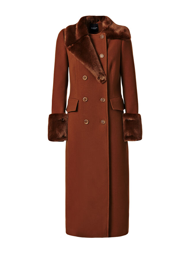 Sobretudo, €399, Marciano 