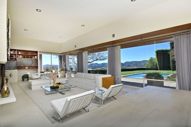 A luxuosa casa de Frank Sinatra