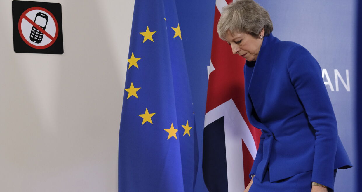 Theresa May quer mudanças "significativas no acordo" e não "mais uma troca de cartas"