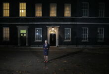 Marcha atrás no Brexit seria "catastrófico" para a democracia