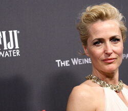 Gillian Anderson vai ser Margaret Thatcher em ‘The Crown’
