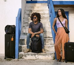 Lenny e Zoë Kravitz regressam às origens na nova campanha da TUMI