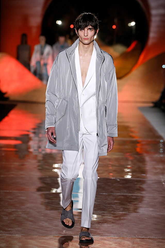 Desfile Pedro del Hierro primavera/verão 2019, na Mecedes-Benz Fashion Week Madrid.