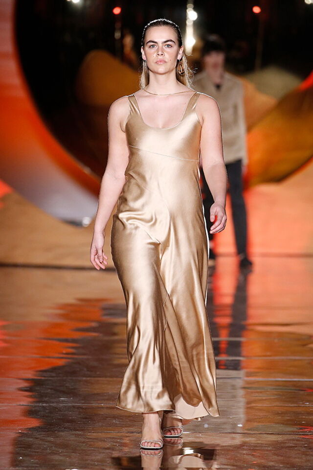 Desfile Pedro del Hierro primavera/verão 2019, na Mecedes-Benz Fashion Week Madrid.