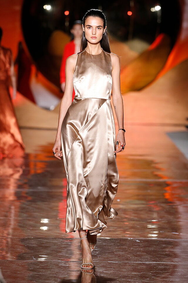 Desfile Pedro del Hierro primavera/verão 2019, na Mecedes-Benz Fashion Week Madrid.