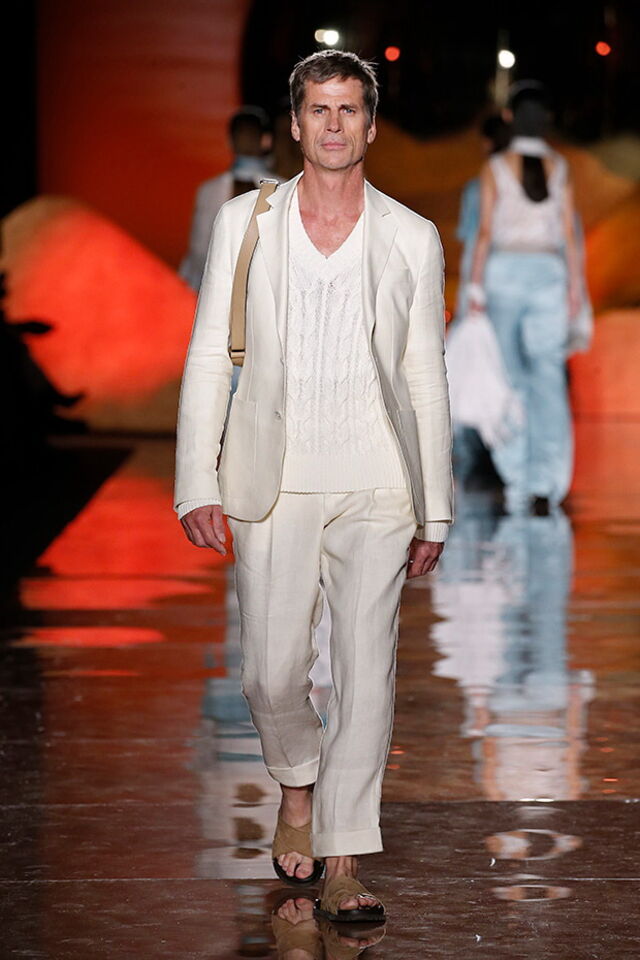 Desfile Pedro del Hierro primavera/verão 2019, na Mecedes-Benz Fashion Week Madrid.