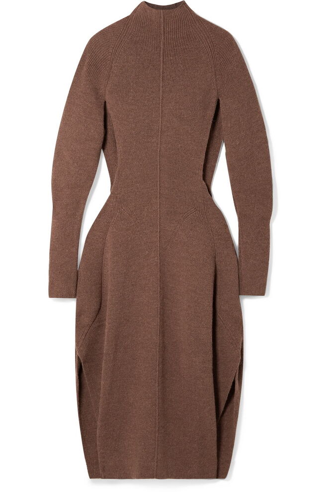 Vestido midi, agora €775, Chloé, em www.net-a-porter.com