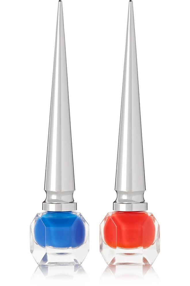 Vernizes Loubitag Collection III, agora €42, Christian Louboutin Beauty, em www.net-a-porter.com