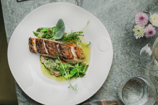 Almoçar no Optimista, o restaurante de onde se sai de sorriso nos lábios (e barriga cheia)