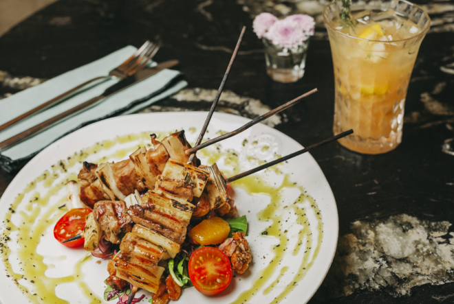 Almoçar no Optimista, o restaurante de onde se sai de sorriso nos lábios (e barriga cheia)