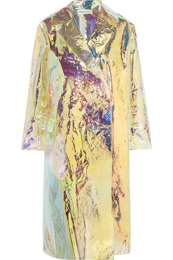 Trench coat, €1085, Mansur Gavriel, em www.net-a-porter.com