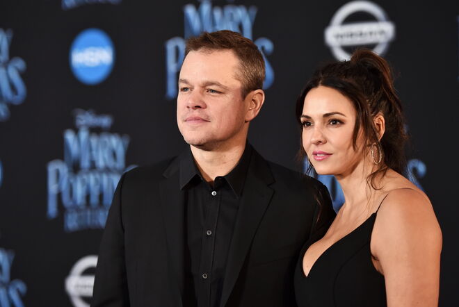 Matt e Luciana Damon | Juntos há 16 anos | O casal ter-se-á conhecido em 2003, durante a produção de Stuck on You, no sul da Florida. Casaram no ano seguinte. 