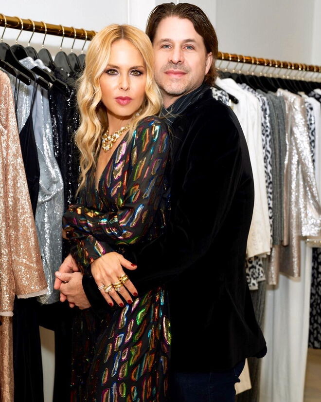 Rodger Berman e Rachel Zoe | Juntos há 28 anos. Conheceram-se no verão de 1991 e casaram em 1996