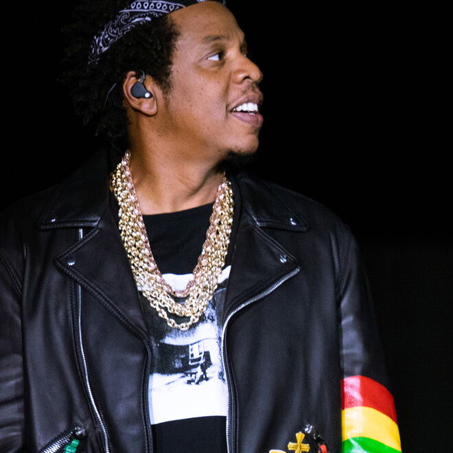 Se a Queen B comete as suas excêntridades, Jay Z também está no seu direito. O músico gastou 215 mil euros em garrafas de champanhe.